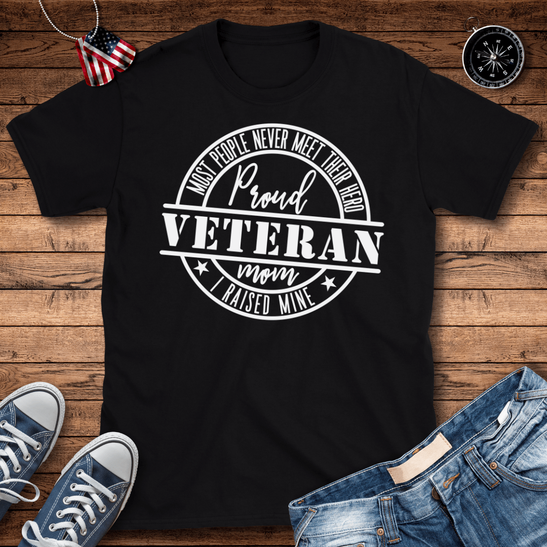 Proud Veteran Mom T-Shirt